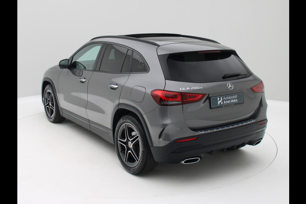 Mercedes-Benz GLA 200d AMG Distronic, Memory, Pano, Keyless, Sfeer