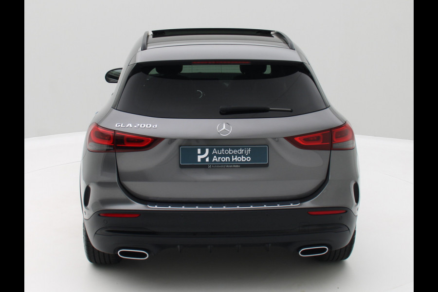 Mercedes-Benz GLA 200d AMG Distronic, Memory, Pano, Keyless, Sfeer