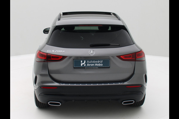 Mercedes-Benz GLA 200d AMG Distronic, Memory, Pano, Keyless, Sfeer