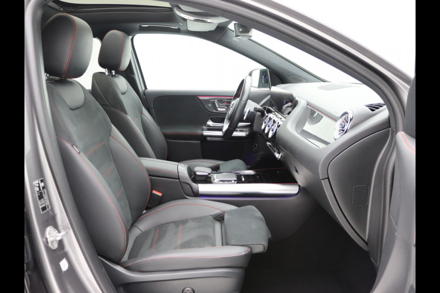 Mercedes-Benz GLA 200d AMG Distronic, Memory, Pano, Keyless, Sfeer
