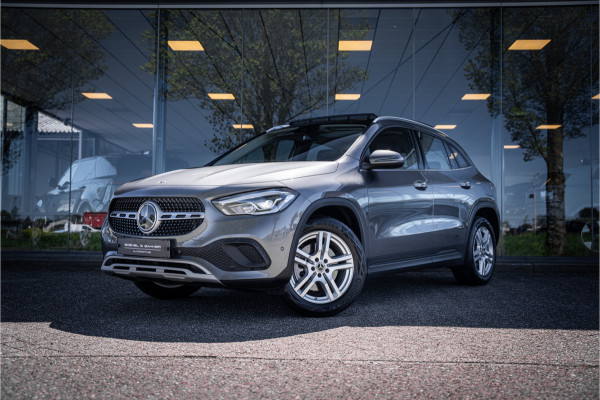Mercedes-Benz GLA 250 e Style ** Panodak ** Trekhaak ** LED **