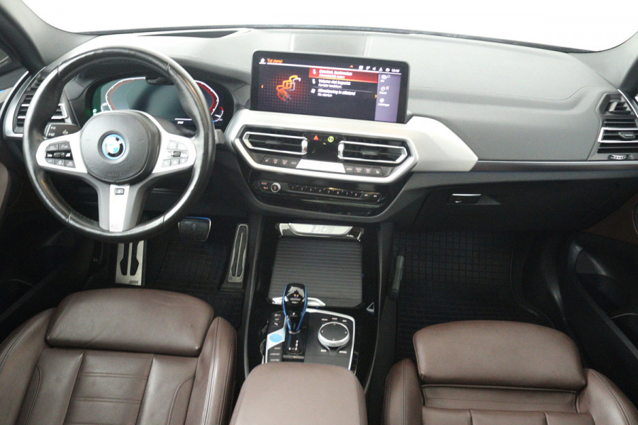 BMW iX3 High Executive 80 kWh (SOH 98,1%, PANO, CAMERA, STOEL/STUUR VERWARMING, ELEKTR STOELEN, CRUISE ADAPTIEF, PARKEERSENSOREN)