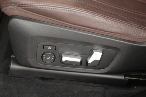 BMW iX3 High Executive 80 kWh (SOH 98,1%, PANO, CAMERA, STOEL/STUUR VERWARMING, ELEKTR STOELEN, CRUISE ADAPTIEF, PARKEERSENSOREN)