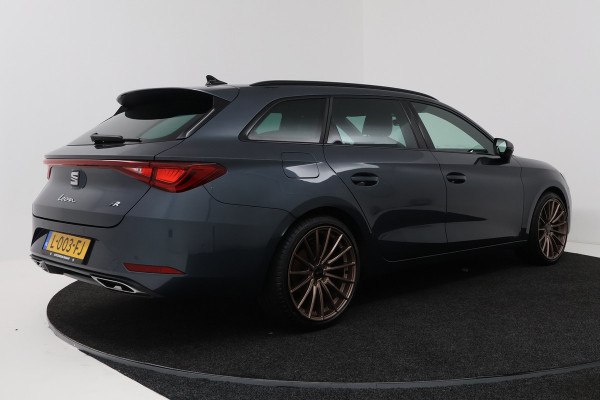 Seat Leon Sportstourer 1.5 TSI FR Launch Edition (DIGITALE COCKPIT, CRUISE ADAPTIEF, NAVIGATIE CARPLAY, PARKEERSENSOREN)