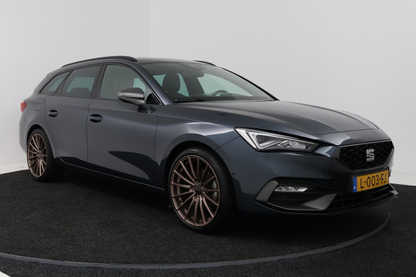 Seat Leon Sportstourer 1.5 TSI FR Launch Edition (DIGITALE COCKPIT, CRUISE ADAPTIEF, NAVIGATIE CARPLAY, PARKEERSENSOREN)