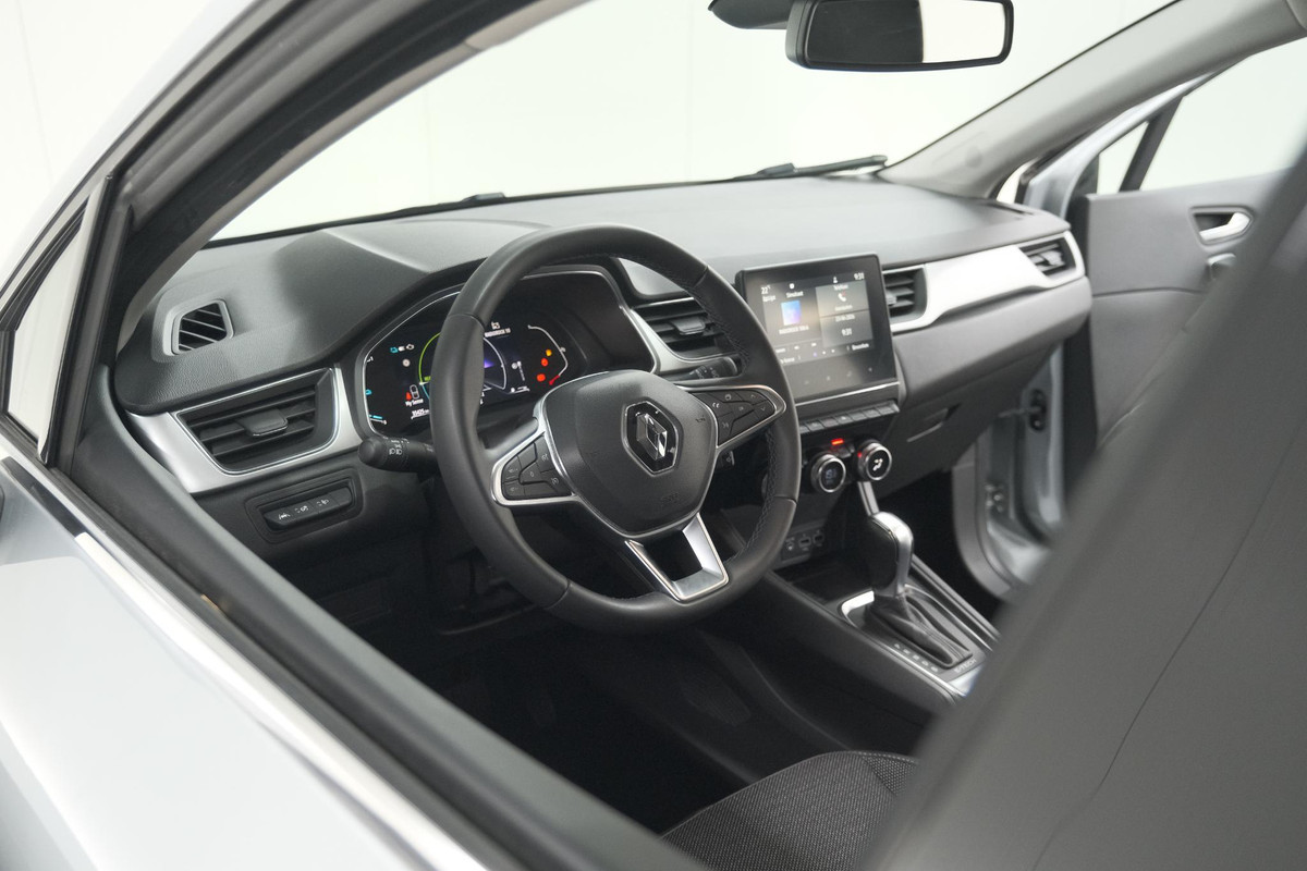 Renault Captur 1.6 E-Tech full hybrid 145 techno | Camera | Parkeersensoren | Climate control | Keyless