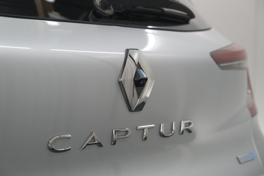 Renault Captur 1.6 E-Tech full hybrid 145 techno | Camera | Parkeersensoren | Climate control | Keyless