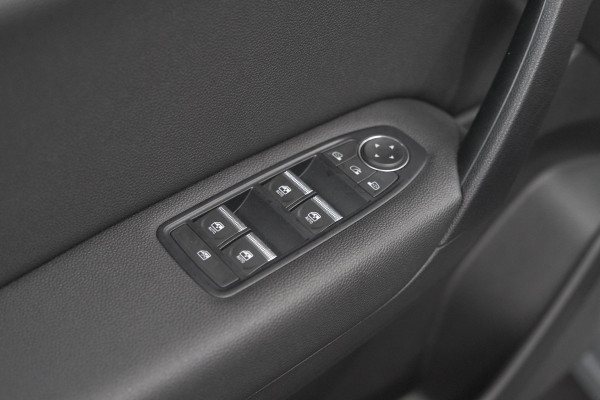 Renault Captur 1.6 E-Tech full hybrid 145 techno | Camera | Parkeersensoren | Climate control | Keyless