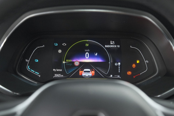 Renault Captur 1.6 E-Tech full hybrid 145 techno | Camera | Parkeersensoren | Climate control | Keyless