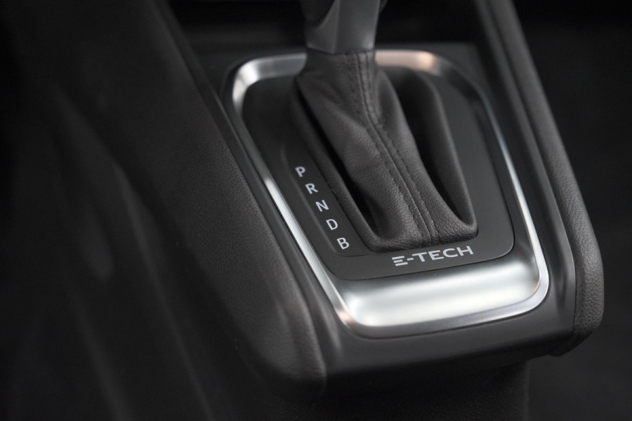 Renault Captur 1.6 E-Tech full hybrid 145 techno | Camera | Parkeersensoren | Climate control | Keyless
