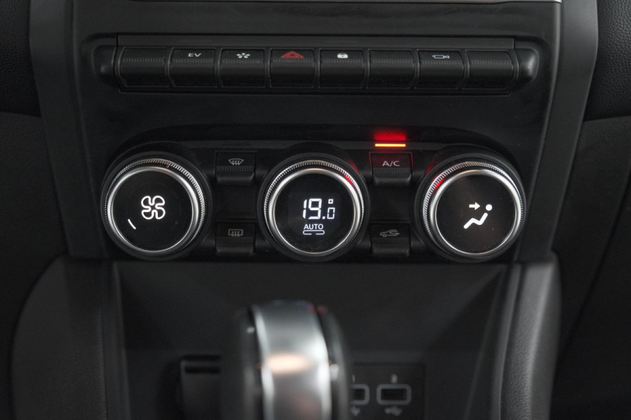 Renault Captur 1.6 E-Tech full hybrid 145 techno | Camera | Parkeersensoren | Climate control | Keyless
