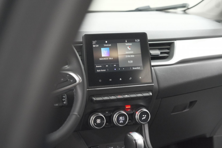 Renault Captur 1.6 E-Tech full hybrid 145 techno | Camera | Parkeersensoren | Climate control | Keyless