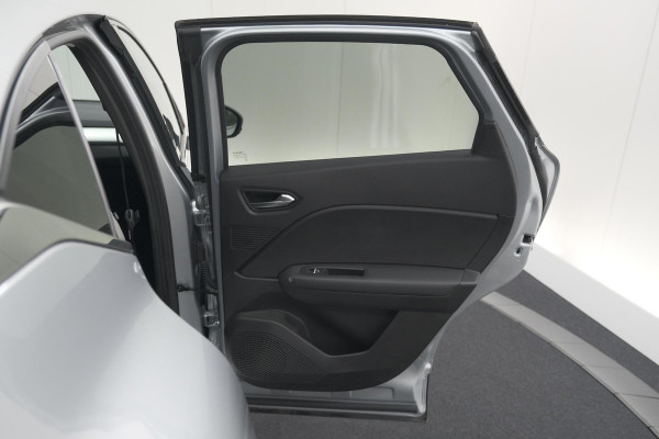 Renault Captur 1.6 E-Tech full hybrid 145 techno | Camera | Parkeersensoren | Climate control | Keyless