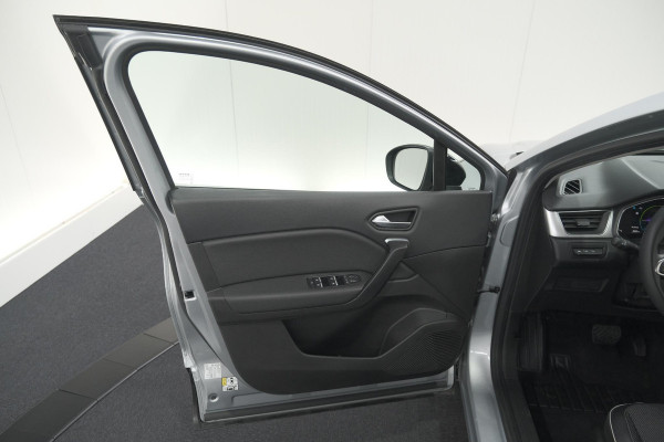 Renault Captur 1.6 E-Tech full hybrid 145 techno | Camera | Parkeersensoren | Climate control | Keyless