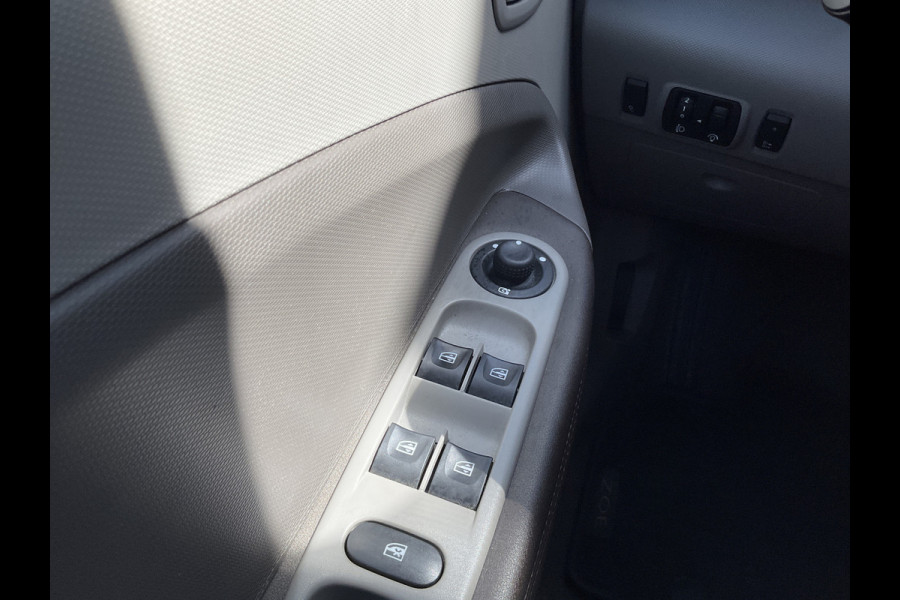 Renault ZOE Q90 Bose Quickcharge 41 kWh Bose Nav/Cruise Leer Stoelverw Camera Orig.NL!