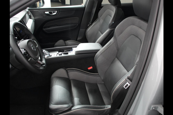 Volvo XC60 2.0 T6 Plug-in hybrid AWD Automaat Plus Dark Adaptieve cruise control Leder Navigatie Google Harman Kardon Panorama dak Lichtmetalen Velgen Dab Stoelverwarming Camera 360 Led Climate control Apple Carplay/ Android Auto