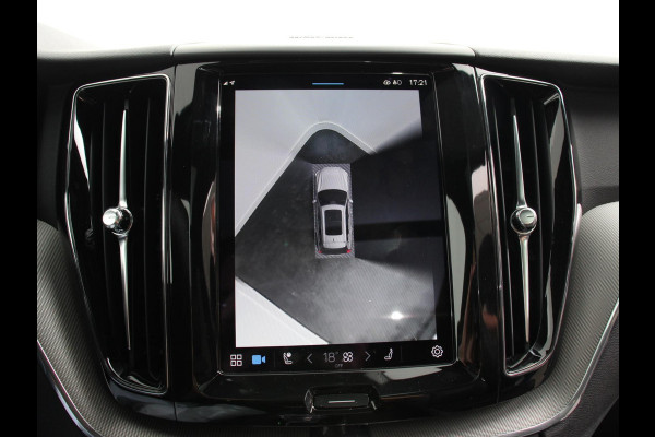 Volvo XC60 2.0 T6 Plug-in hybrid AWD Automaat Plus Dark Adaptieve cruise control Leder Navigatie Google Harman Kardon Panorama dak Lichtmetalen Velgen Dab Stoelverwarming Camera 360 Led Climate control Apple Carplay/ Android Auto