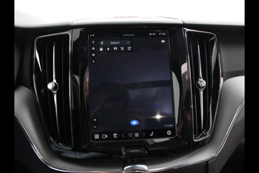 Volvo XC60 2.0 T6 Plug-in hybrid AWD Automaat Plus Dark Adaptieve cruise control Leder Navigatie Google Harman Kardon Panorama dak Lichtmetalen Velgen Dab Stoelverwarming Camera 360 Led Climate control Apple Carplay/ Android Auto