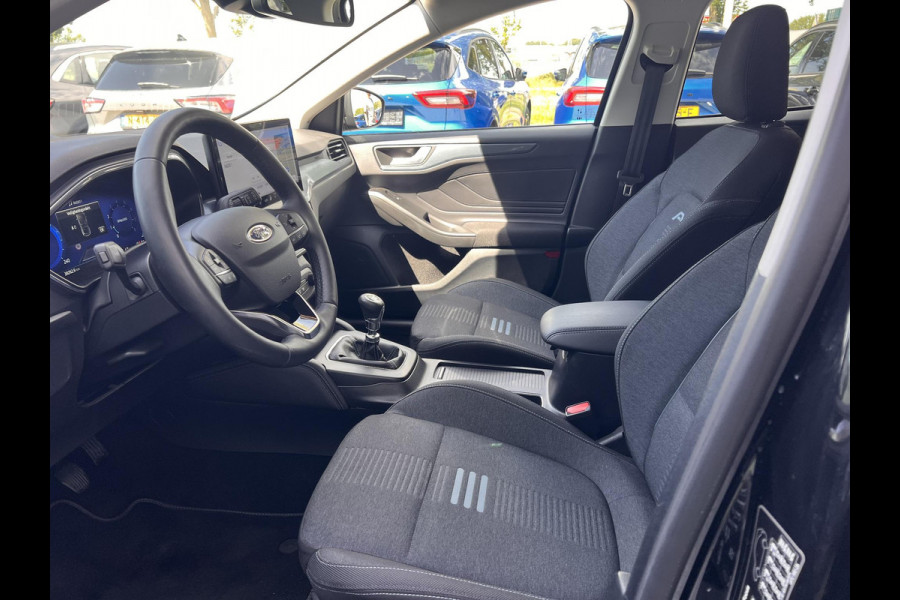 Ford Focus 1.0 EcoBoost Hybrid Active X 155pk |  Driver Assistance Pack | Trekhaak | SYNC 4 Navigatie | Winterpack