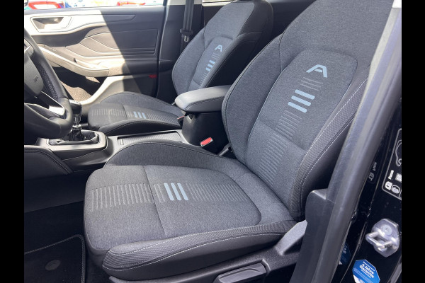 Ford Focus 1.0 EcoBoost Hybrid Active X 155pk |  Driver Assistance Pack | Trekhaak | SYNC 4 Navigatie | Winterpack