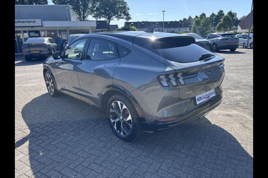 Ford Mustang Mach-E Extended Premium AWD 98 kWh 351pk | Panoramadak | 1.500kg Trekgewicht