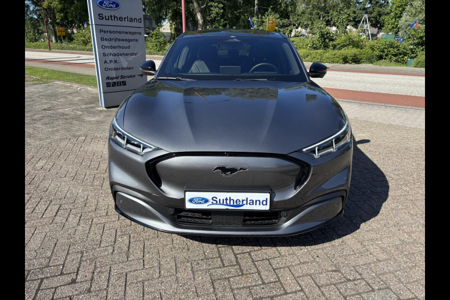 Ford Mustang Mach-E Extended Premium AWD 98 kWh 351pk | Panoramadak | 1.500kg Trekgewicht