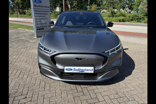 Ford Mustang Mach-E Extended Premium AWD 98 kWh 351pk | Panoramadak | 1.500kg Trekgewicht