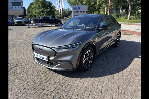 Ford Mustang Mach-E Extended Premium AWD 98 kWh 351pk | Panoramadak | 1.500kg Trekgewicht