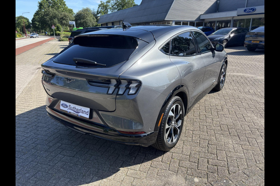 Ford Mustang Mach-E Extended Premium AWD 98 kWh 351pk | Panoramadak | 1.500kg Trekgewicht