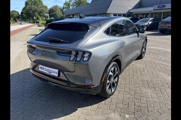 Ford Mustang Mach-E Extended Premium AWD 98 kWh 351pk | Panoramadak | 1.500kg Trekgewicht