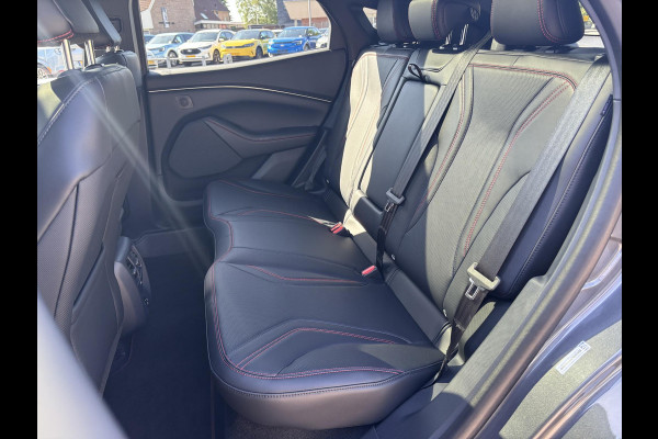 Ford Mustang Mach-E Extended Premium AWD 98 kWh 351pk | Panoramadak | 1.500kg Trekgewicht