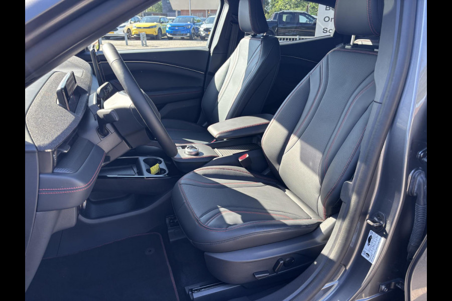 Ford Mustang Mach-E Extended Premium AWD 98 kWh 351pk | Panoramadak | 1.500kg Trekgewicht