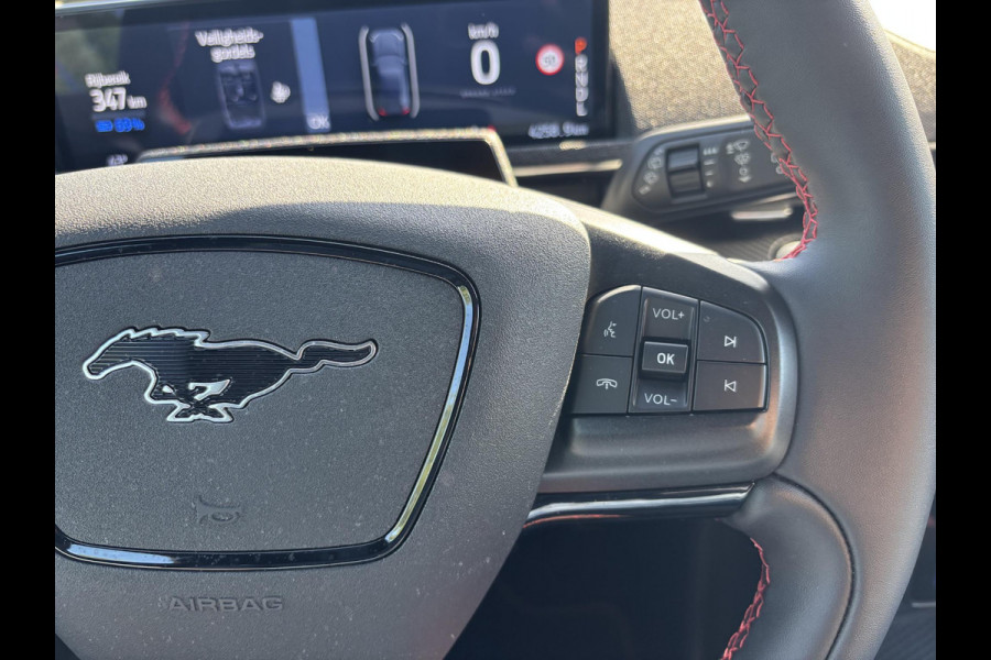 Ford Mustang Mach-E Extended Premium AWD 98 kWh 351pk | Panoramadak | 1.500kg Trekgewicht