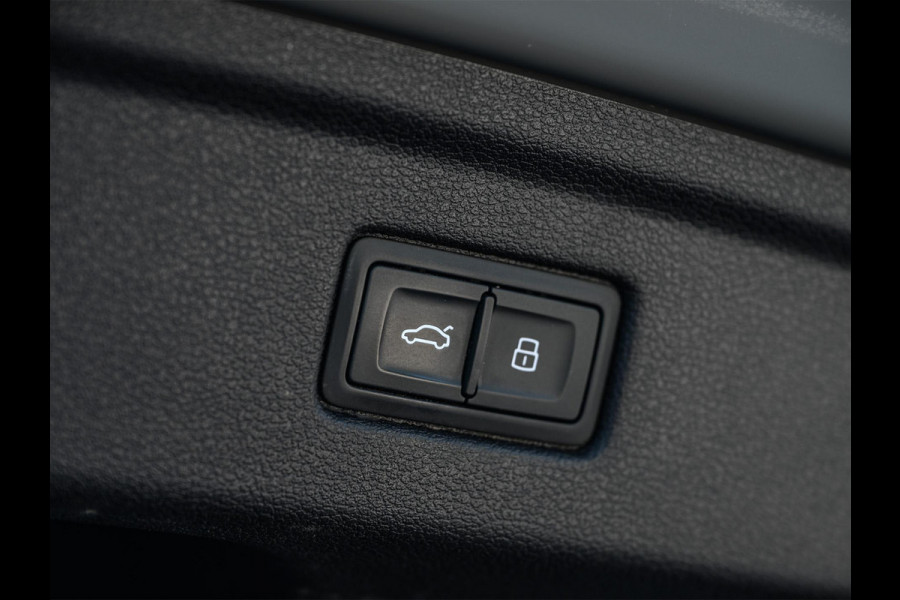 Audi A5 Sportback 45 TFSI quattro S edition 265pk | B&O | S-Sportstoelen + Massage| Camera | Adaptive cruise | Memory Seats | Keyless Entry |