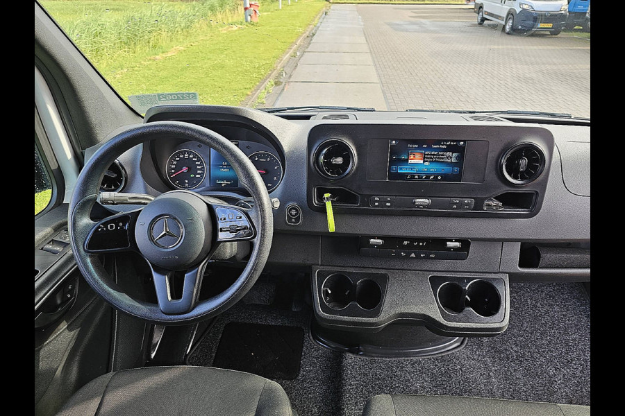 Mercedes-Benz Sprinter 317 L3H2 L3H2 Maxi 3.5t-Trekhaak Automaat Airco Mbux Camera Euro6 170 PK