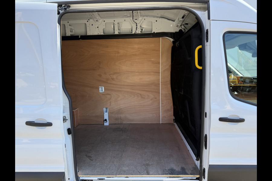 Ford Transit 2.0 TDCI 130PK L3H3 Airco Cruise Control Camera Parkeersensoren v+a