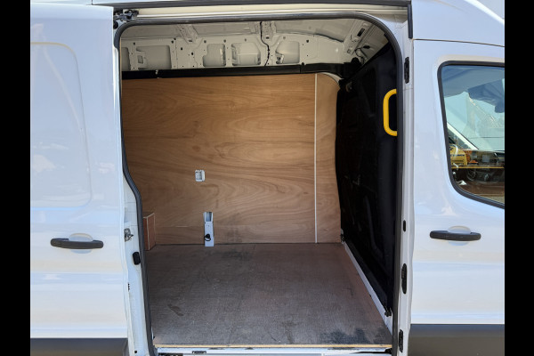 Ford Transit 2.0 TDCI 130PK L3H3 Airco Cruise Control Camera Parkeersensoren v+a
