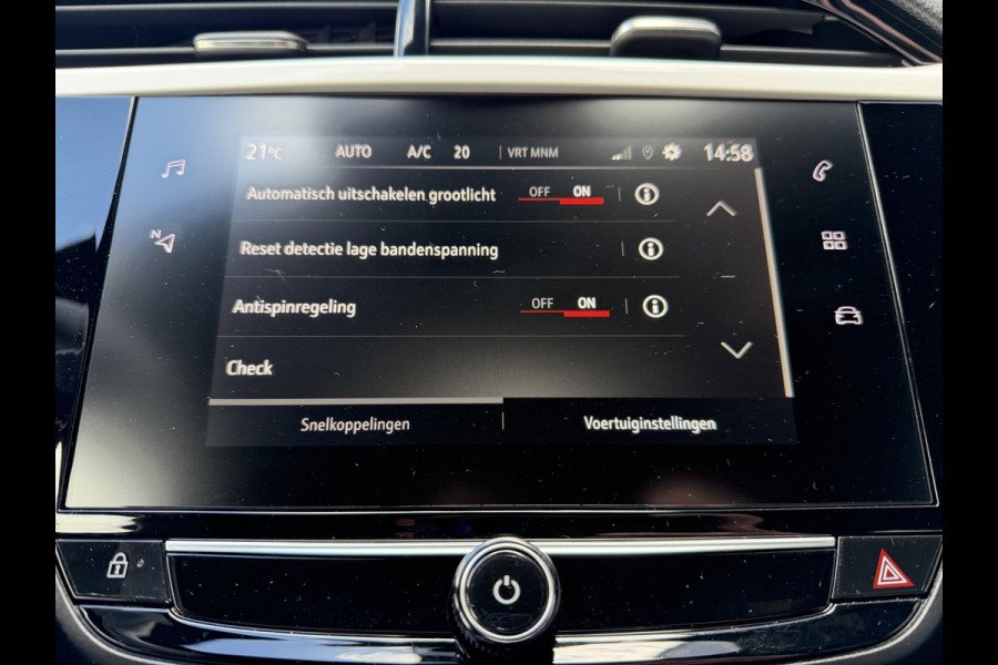 Opel Corsa Electric Ultimate 50 kWh (Camera - LED - Automatische Airco - Alcantara - Stoel-/- Stuurverwarming - Navigatie via APP - Parkeersensoren
