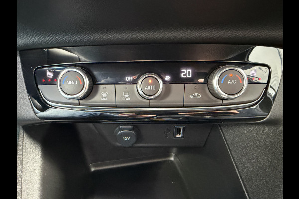 Opel Corsa Electric Ultimate 50 kWh (Camera - LED - Automatische Airco - Alcantara - Stoel-/- Stuurverwarming - Navigatie via APP - Parkeersensoren