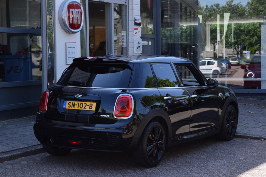 MINI 5-deurs 1.5 Cooper Chili Serious Business|JCW|