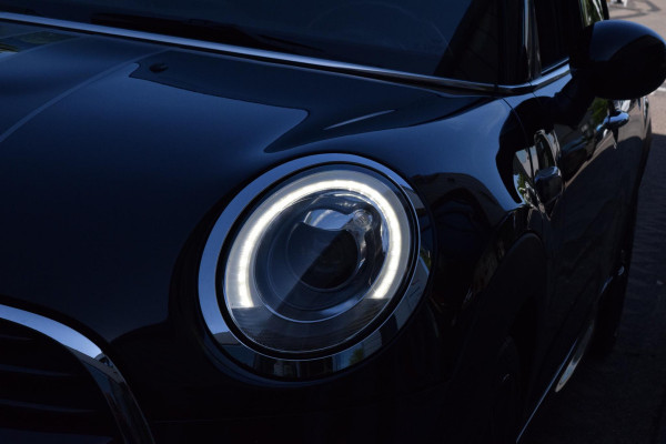 MINI 5-deurs 1.5 Cooper Chili Serious Business|JCW|