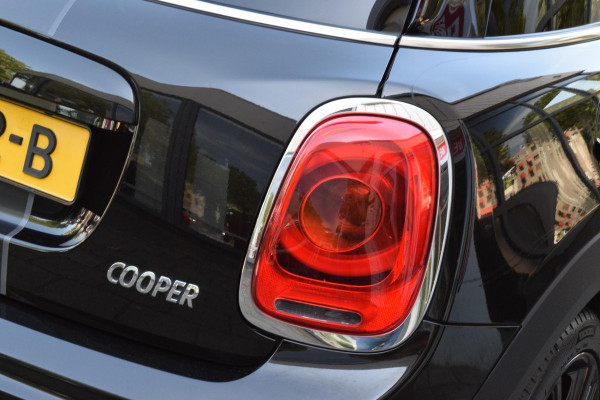 MINI 5-deurs 1.5 Cooper Chili Serious Business|JCW|