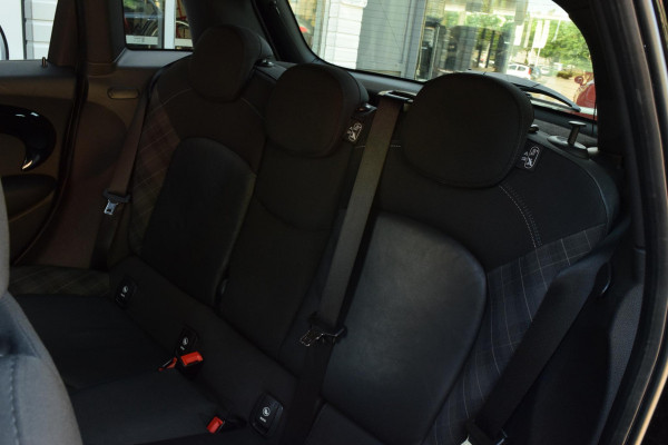 MINI 5-deurs 1.5 Cooper Chili Serious Business|JCW|