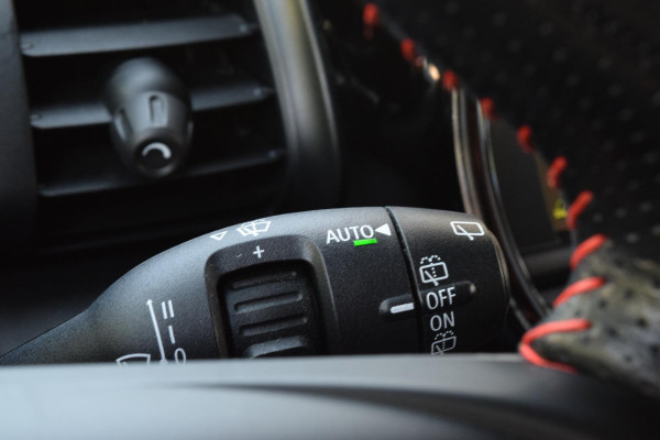 MINI 5-deurs 1.5 Cooper Chili Serious Business|JCW|