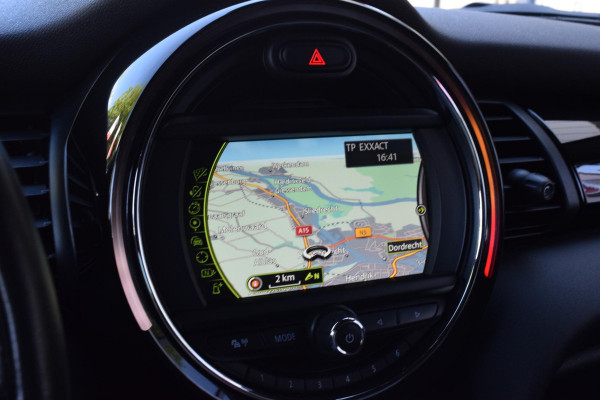 MINI 5-deurs 1.5 Cooper Chili Serious Business|JCW|