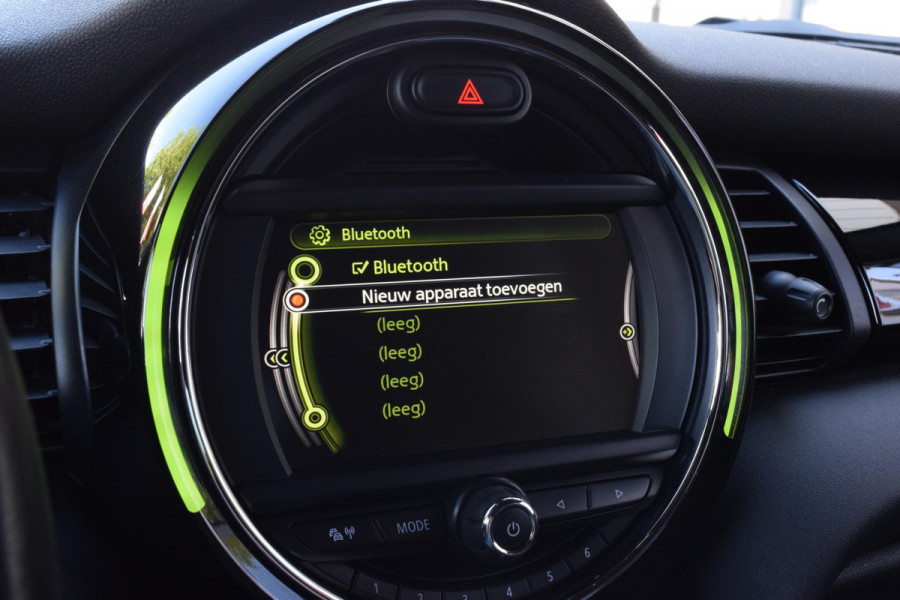 MINI 5-deurs 1.5 Cooper Chili Serious Business|JCW|