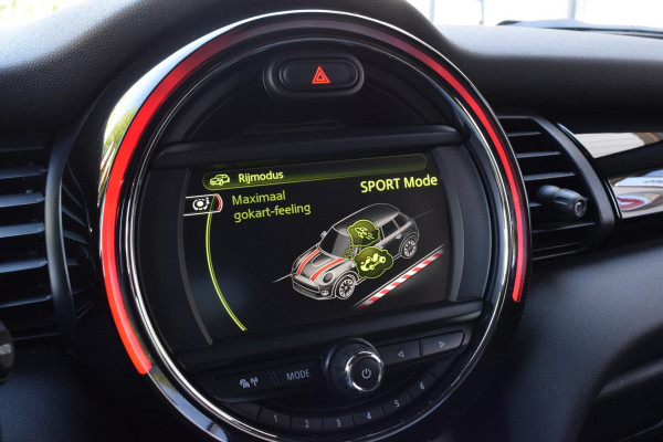 MINI 5-deurs 1.5 Cooper Chili Serious Business|JCW|