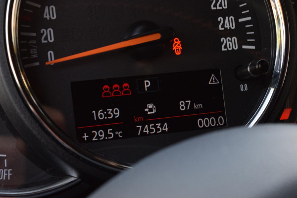 MINI 5-deurs 1.5 Cooper Chili Serious Business|JCW|