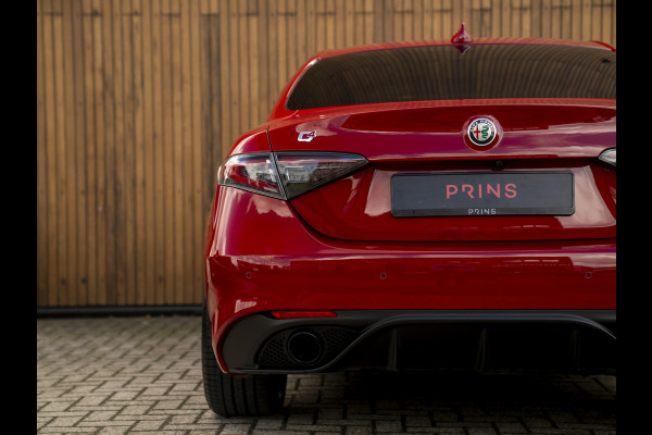 Alfa Romeo Giulia 2.0T GME AWD Competizione 280pk | Q-velgen | Harman/Kardon | Adapt. cruise | Veloce stoelen