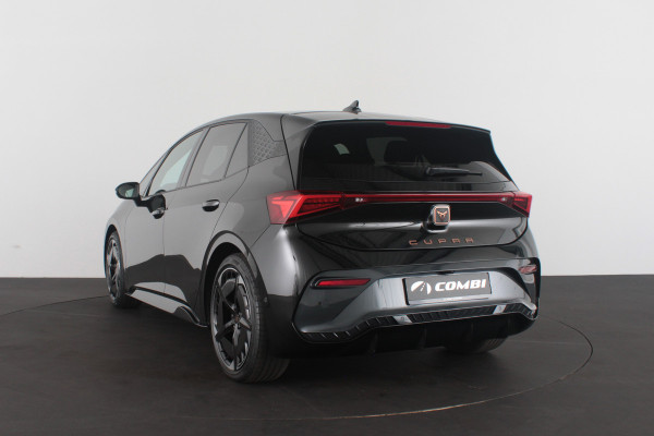 CUPRA Born Business 82 kWh > 231pk/Warmtepomp/Winterpakket/20 inch velgen